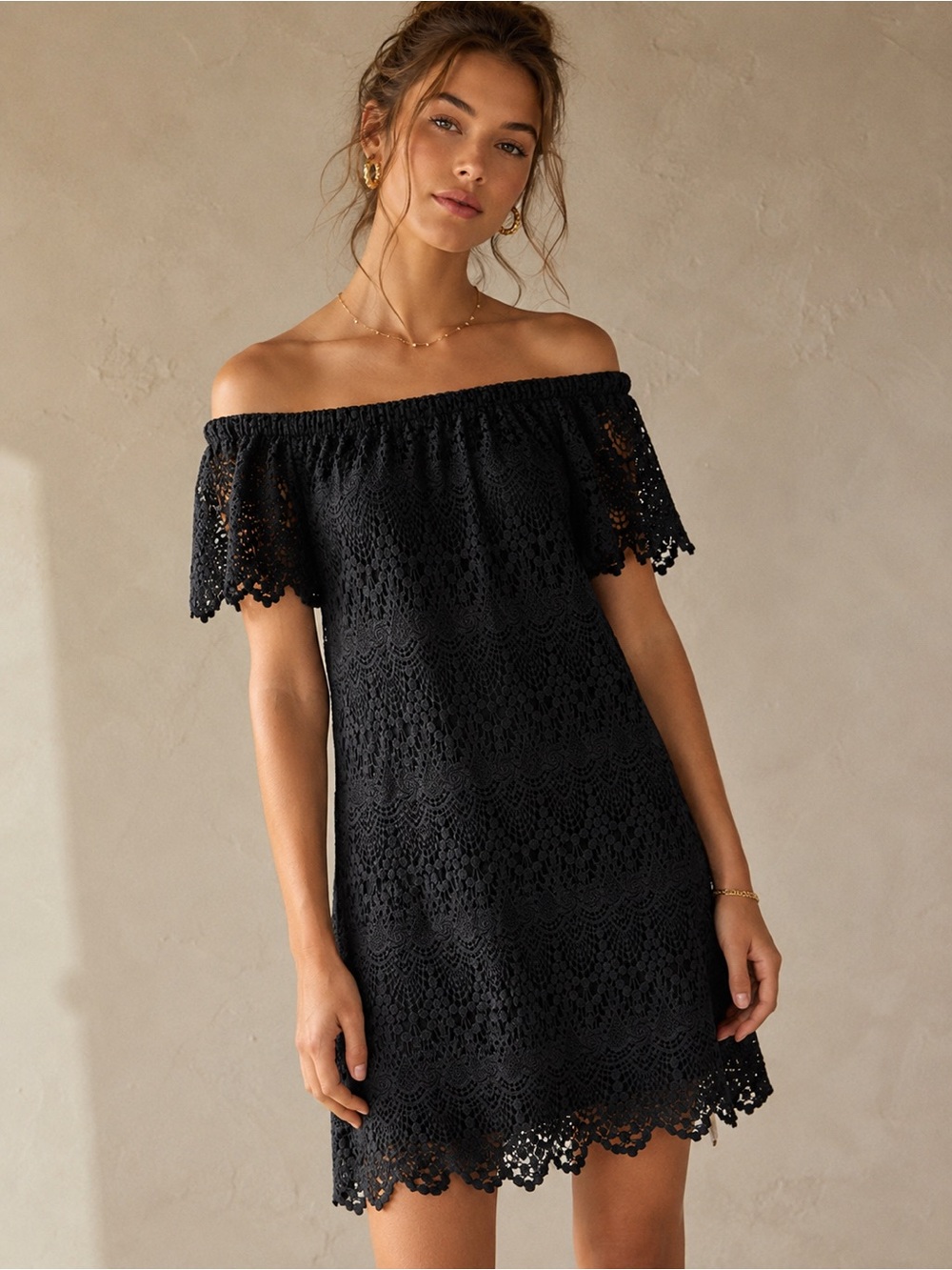 Velvet by Graham & Spencer Black Off Shoulder Lace Shift Dress Size Smal